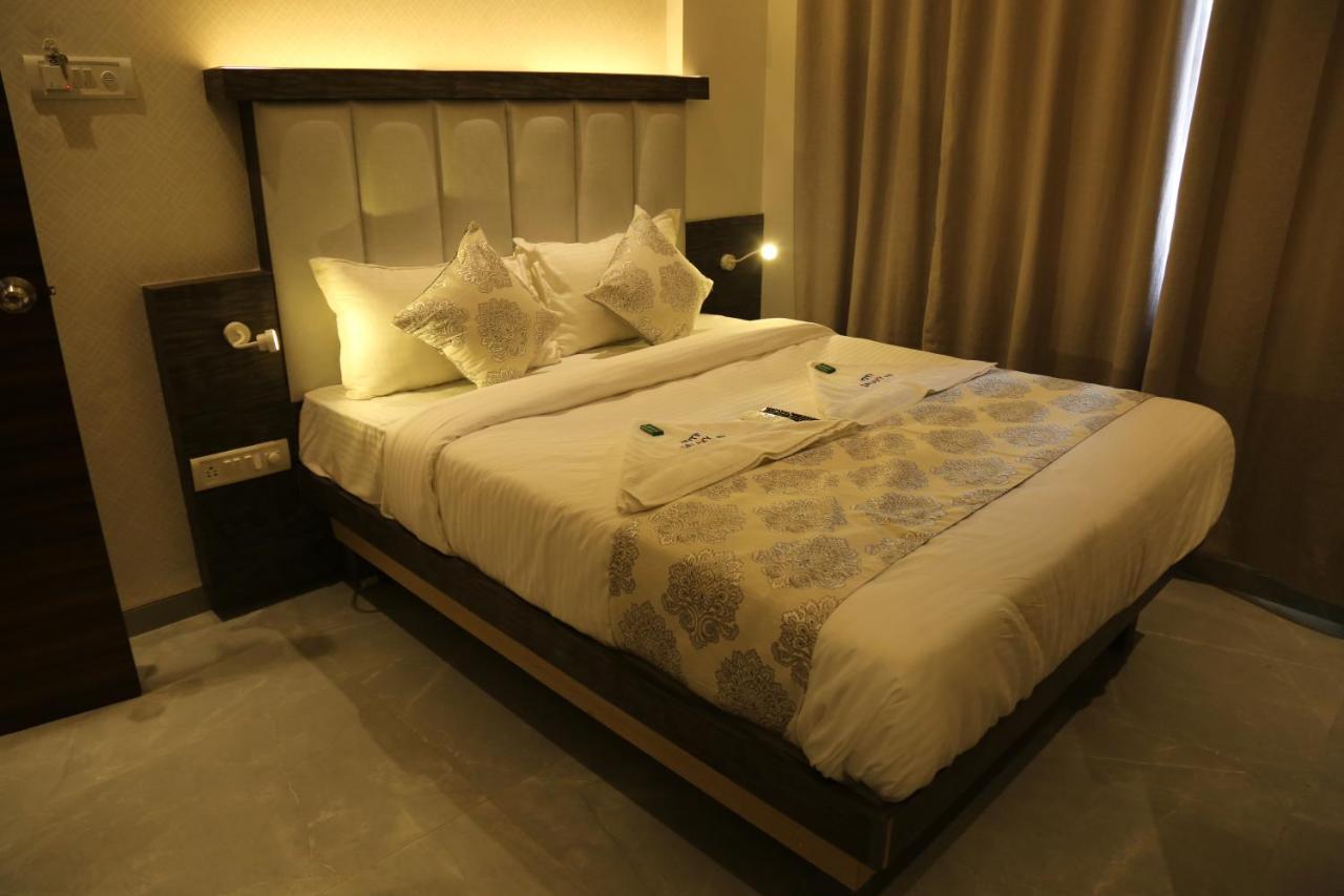 Hotel Galaxy Inn Navi Mumbai Esterno foto