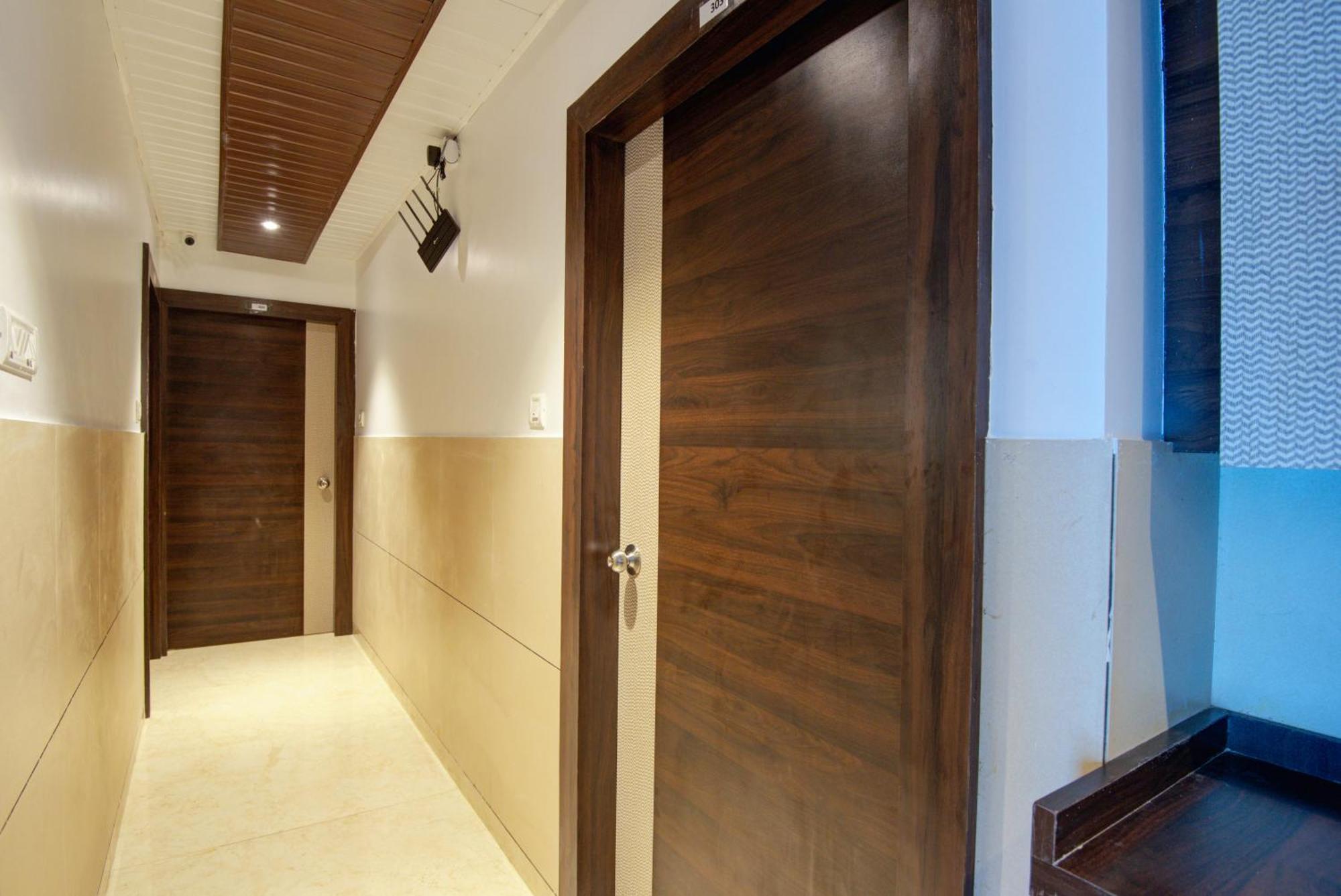 Hotel Galaxy Inn Navi Mumbai Esterno foto